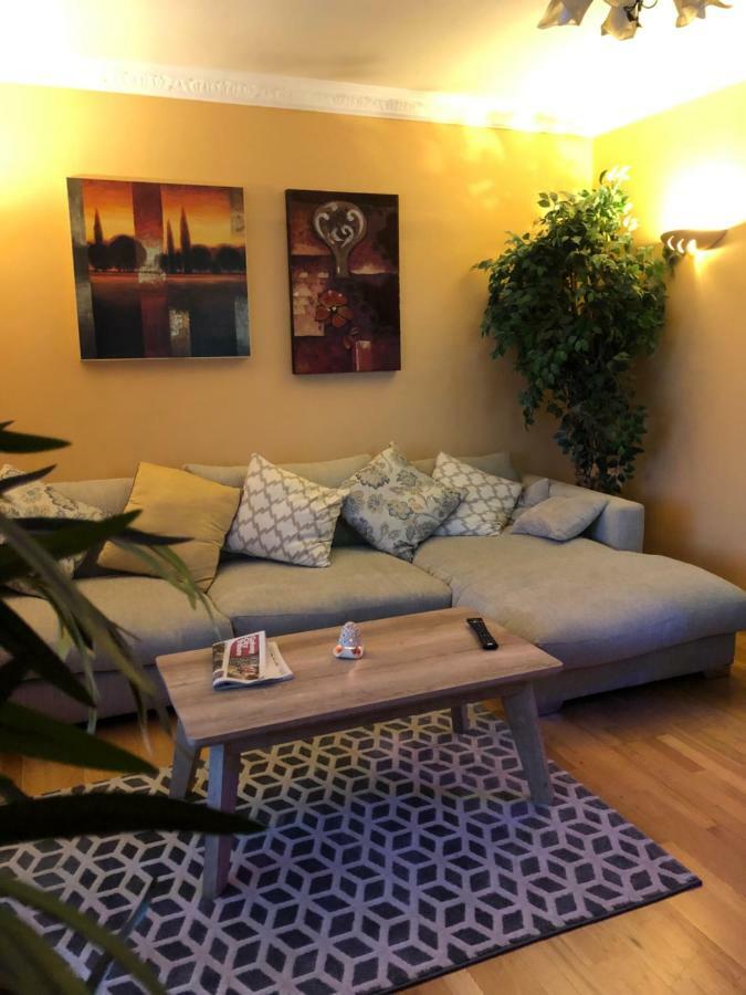 Amber Hill Bed & Breakfast Galway Bagian luar foto
